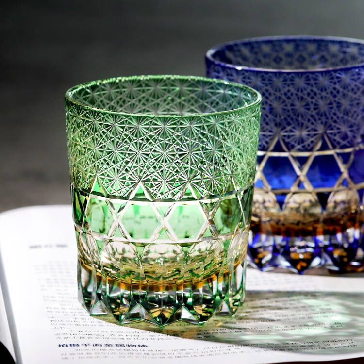 JP-107-S 240ml Luxury Green Edo Kiriko Old Fashioned Glass Cocktail Cup Clear Green and Amber Cased Crystal Glass Whiskey Tumblers Hand Cutting Garlands of hexagons And Chrysanthemum Mesh