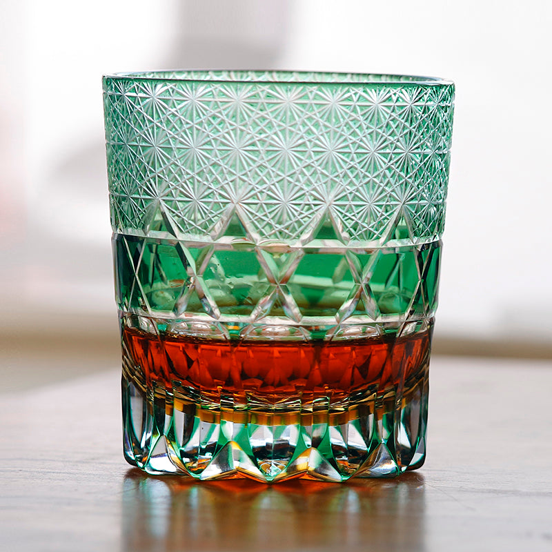 JP-116 240ml Luxury Green Edo Kiriko Old Fashioned Glass Cocktail Cup Clear Green and Amber Cased Crystal Glass Whiskey Tumblers Hand Cutting Garlands of hexagons And Chrysanthemum Mesh
