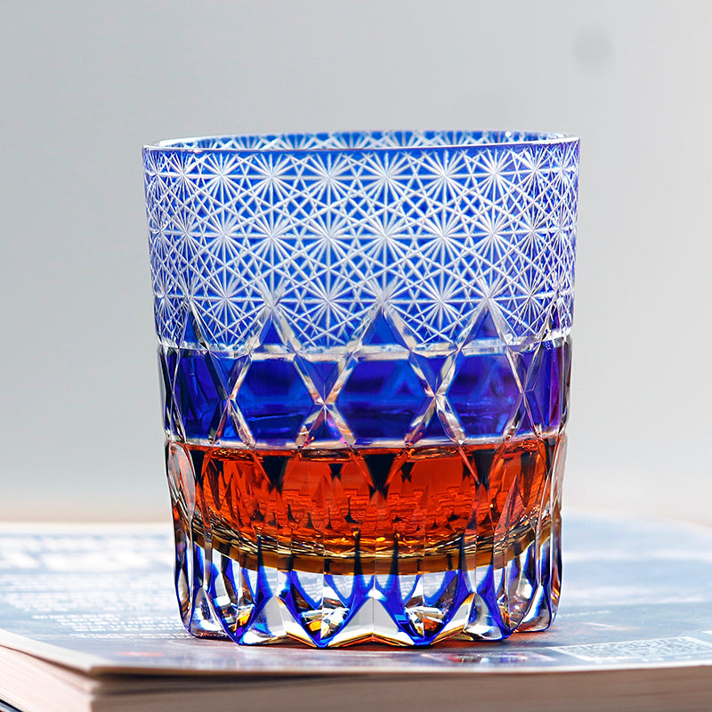 JP-116 240ml Luxury Edo Kiriko's Old Fashioned Glass Cocktail Cup Clear Blue and Amber Cased Crystal Glass Whiskey Tumblers Hand Cutting Garlands of hexagons And Chrysanthemum Mesh