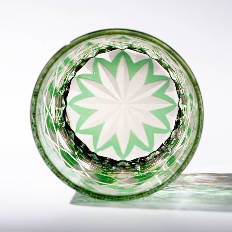JP-116  240ml Luxury Green Edo Kiriko Old Fashioned Glass Cocktail Cup Clear Green and Amber Cased Crystal Glass Whiskey Tumblers Hand Cutting Garlands of hexagons And Chrysanthemum Mesh
