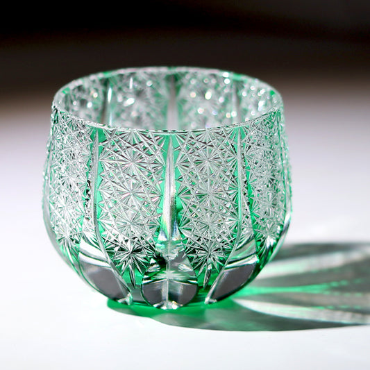 QJ-11  New Handcrafted Green Lead Crystal Japanese Style Sake Glass Cup Hand Cut to Clear Korea Soju Glass Cup Edo Kiriko‘s Shot Glass Guest Party Favors
