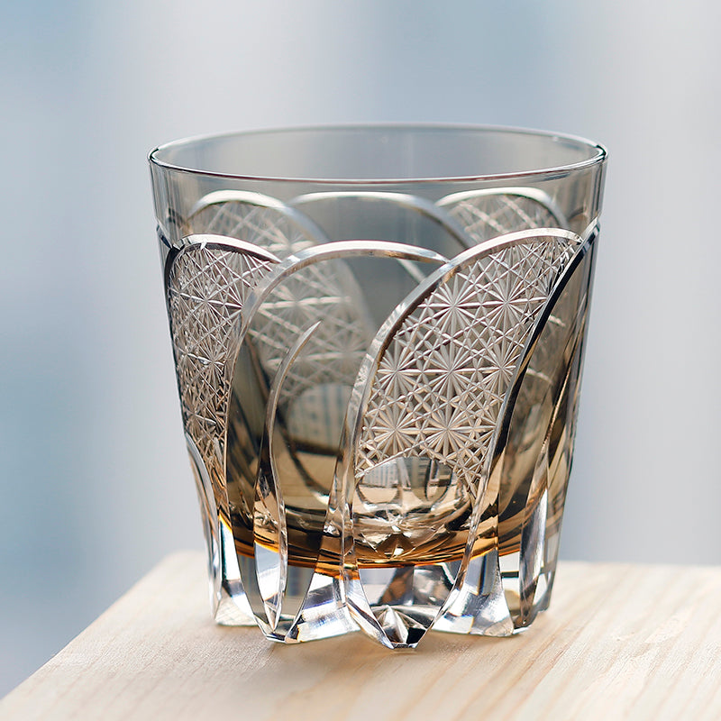 Overlay Petal‑Shaped Hand‑Cut Lead‑Free Tumbler Edo‑Kiriko Whiskey Glass