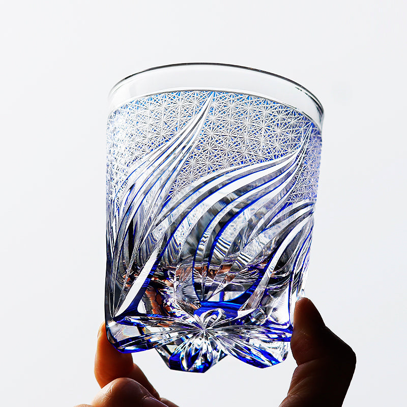 JP-120 240ml Luxury Edo Kiriko Old Fashioned Glass Tumbler Cocktail Glass Hand Cut To Clear Blue Cased Crystal Glass Whiskey Tumblers Hand Carved Water Ripple Design And Chrysanthemum Mesh
