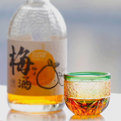 JP-021 60 ML Premium Japanese Green and Amber Colored Cold Sake Glass Cup,Chilled Sake Glass ,Small Drinking Vessel With Hand Cut Kiriko Chrysanthemum pattern